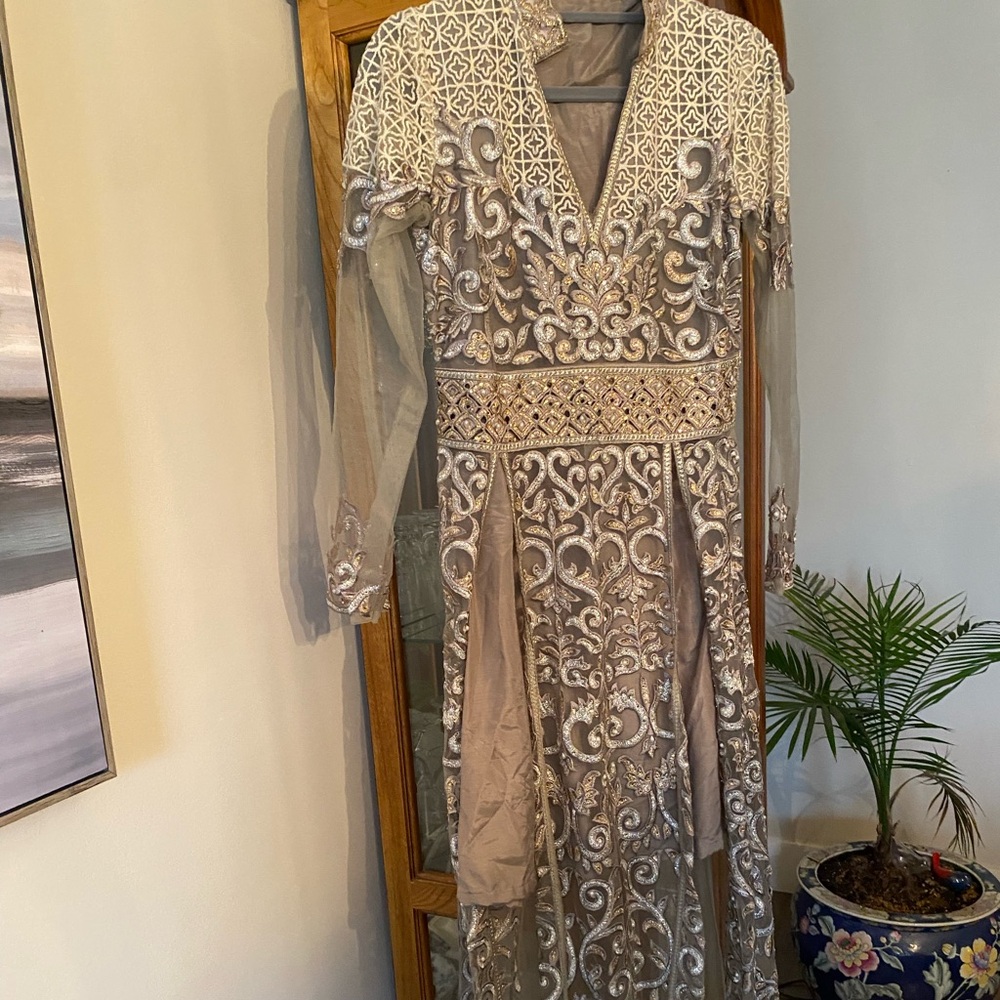 Elegant Embroidered Long Sleeve Dress